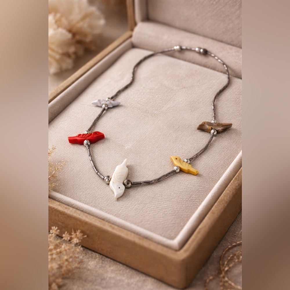 Vintage Zuni Liquid Silver Fetish Bird Necklace | Mother of Pearl | 15.5”